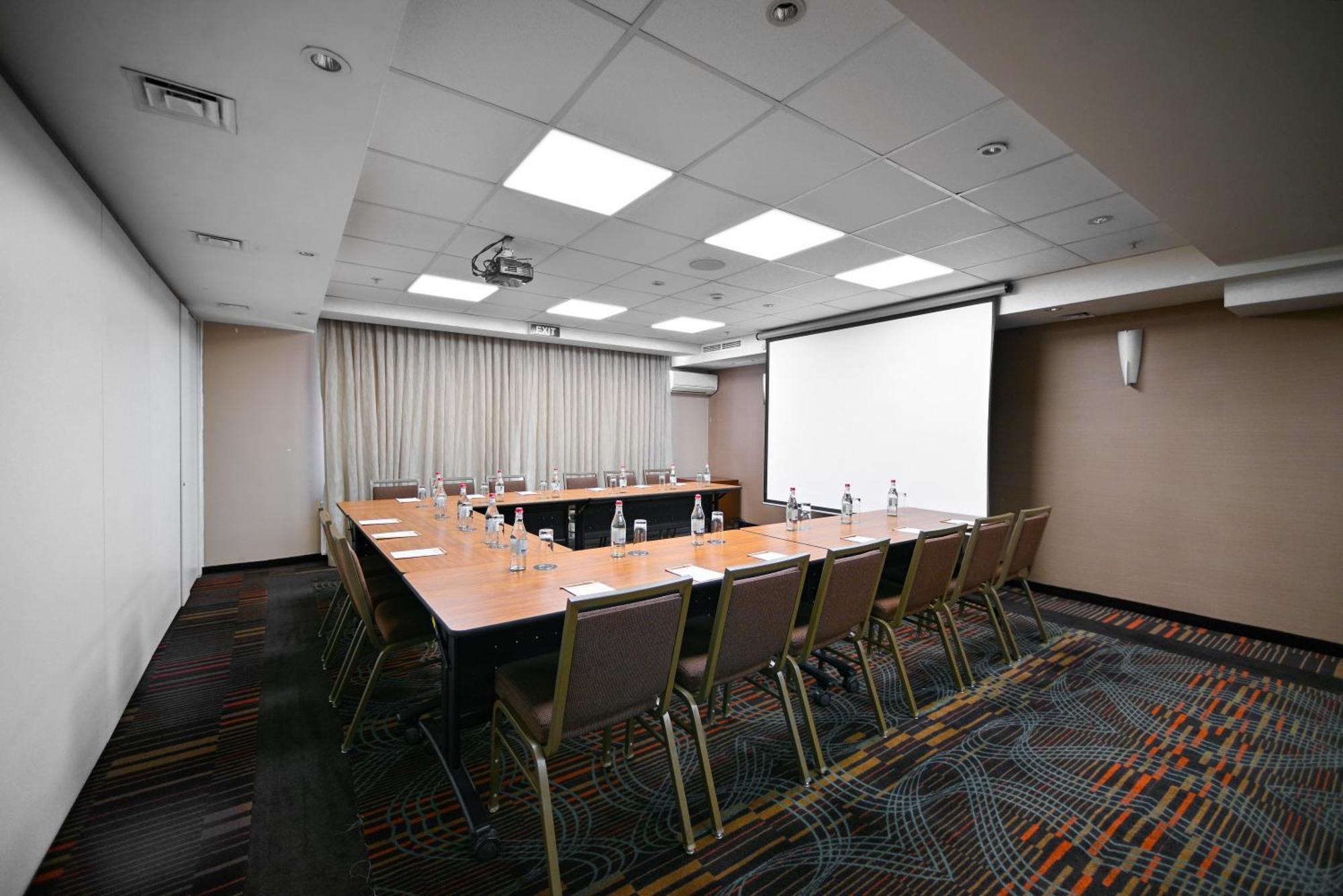 Yerevan Place Hotel Dış mekan fotoğraf