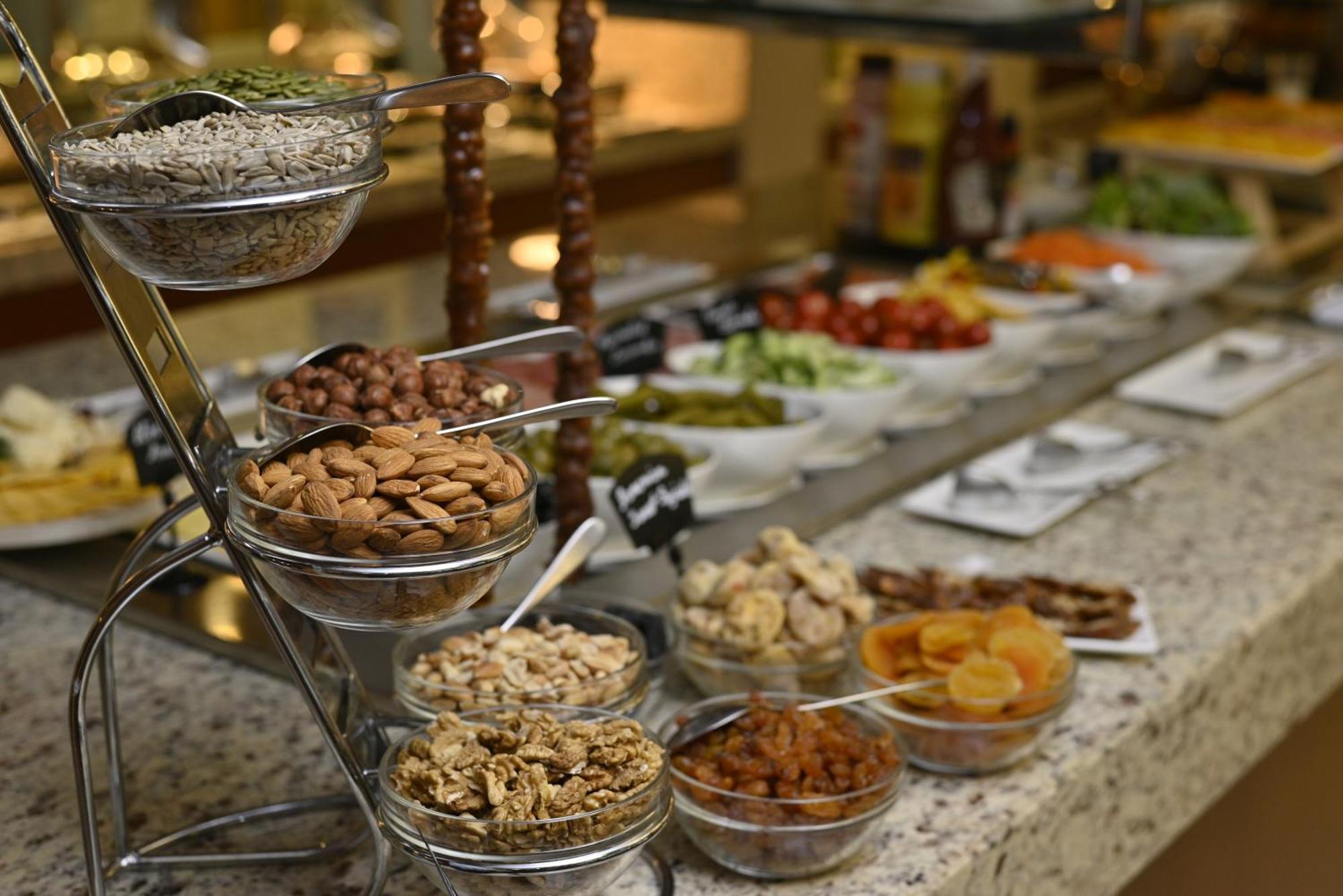 Yerevan Place Hotel Dış mekan fotoğraf