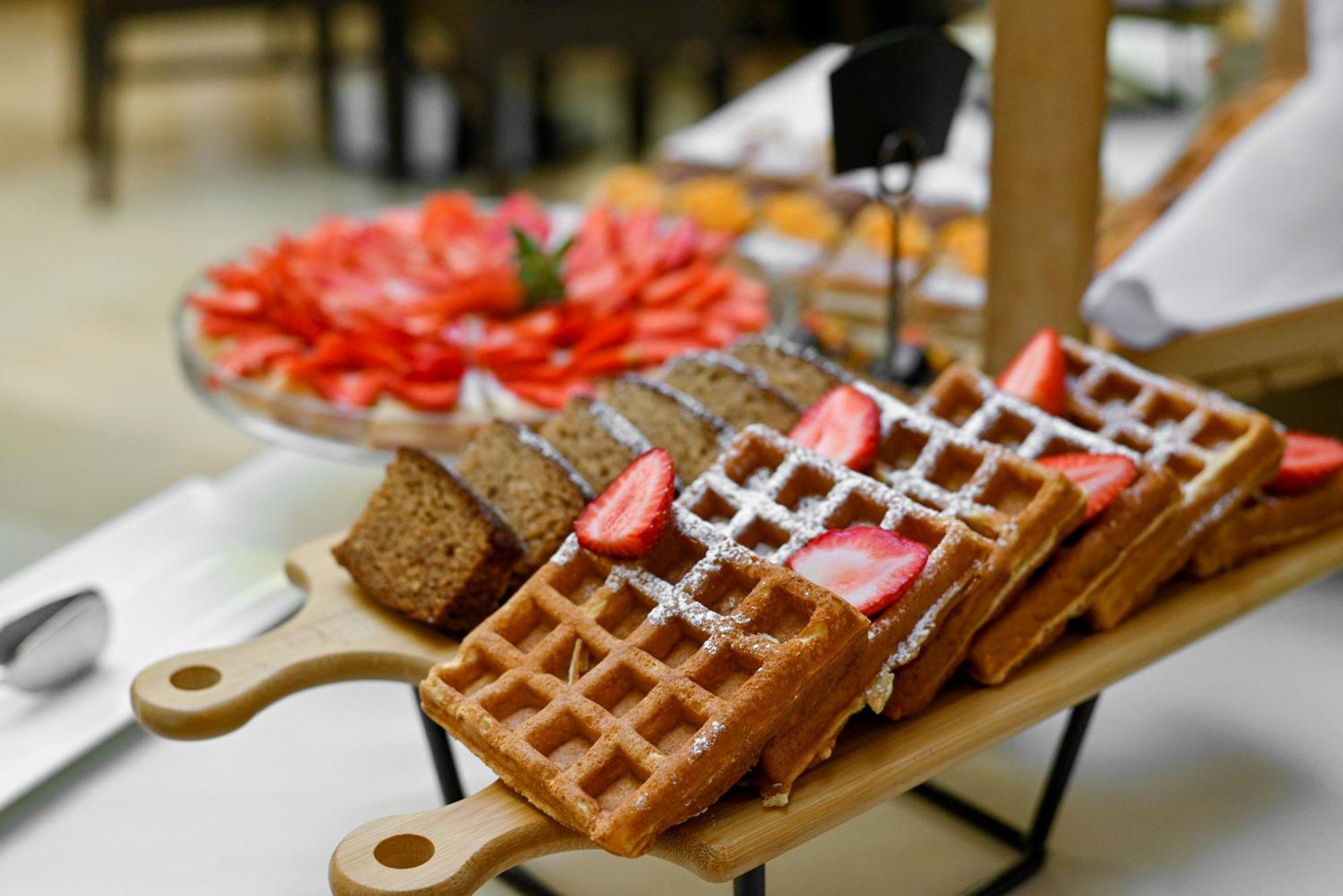 Yerevan Place Hotel Dış mekan fotoğraf